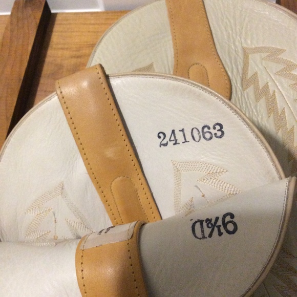 Olathe Western Cowboy Boots - Men's 9 1/2 - buckskin / creme - Picture 8 of 11